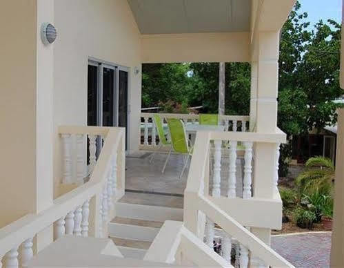 Wayaca Mini Resort Willemstad Exterior photo