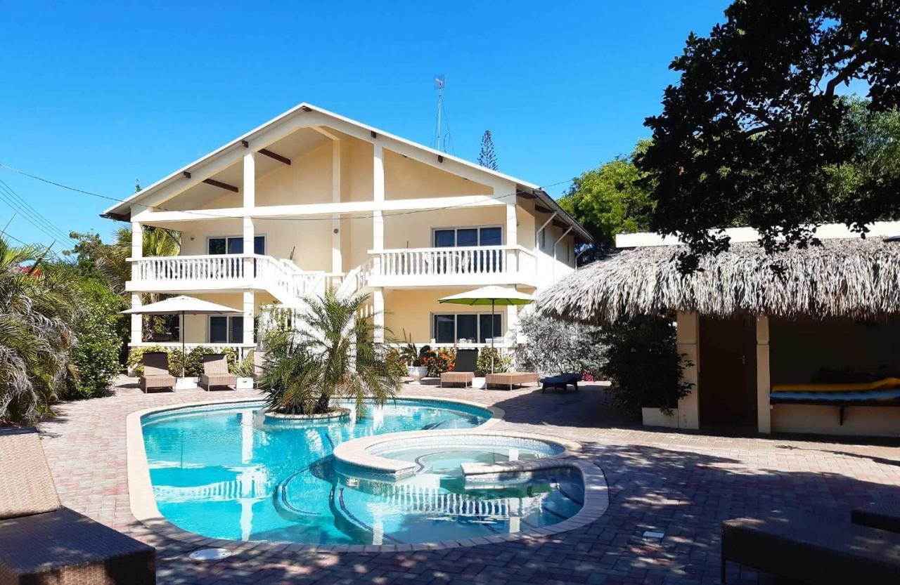 Wayaca Mini Resort Willemstad Exterior photo
